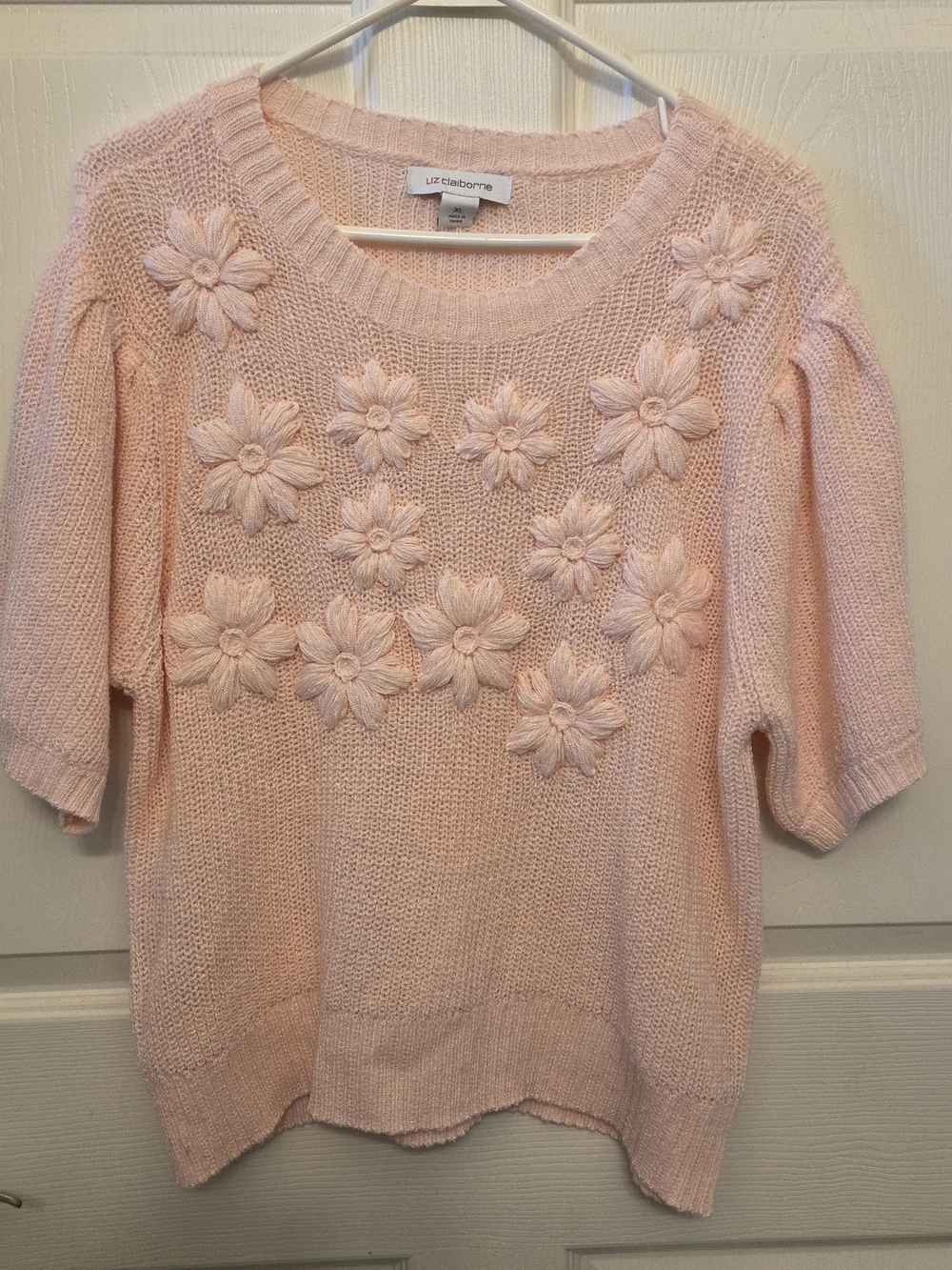 Liz Claiborne Light Pink Floral Appliqué Knit Sweater